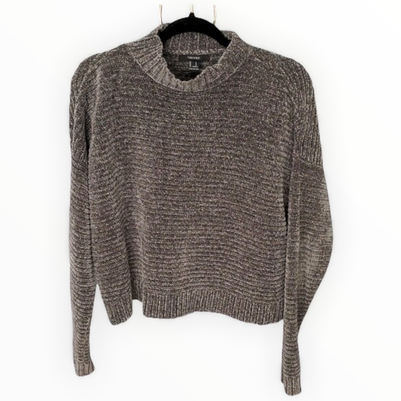 Forever 21 Sweaters - 🍑Olive Velvet Dropshoulder Sweater Small